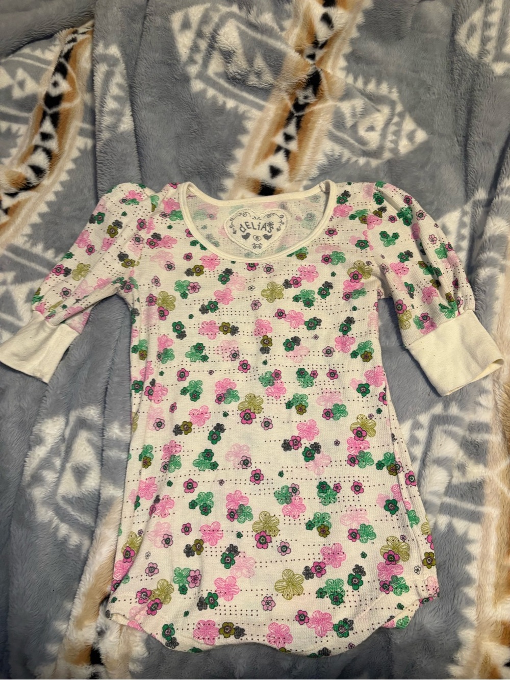 dELiA*s White Floral Waffle-Knit Tee with Pink & Green Flowers